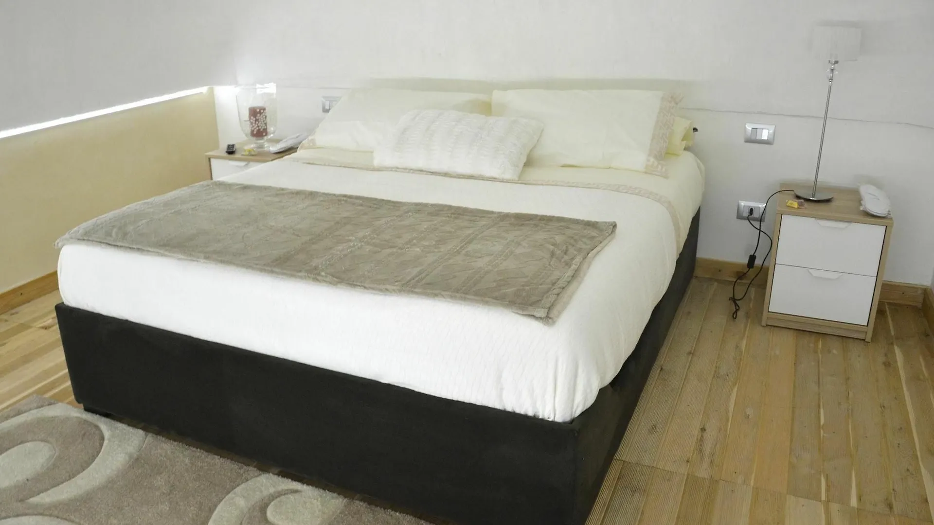Apartment With One Bedroom In Catania, With Wonderful City View, Furni 0*, Catania